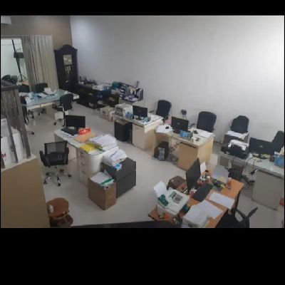 terima barang barang bekas peralatan kantor / peralatan gedung besi AC furniture dll