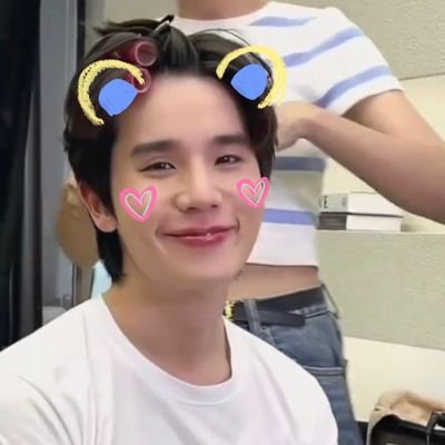 Megurotomato's profile picture. 🥑🥑🥑