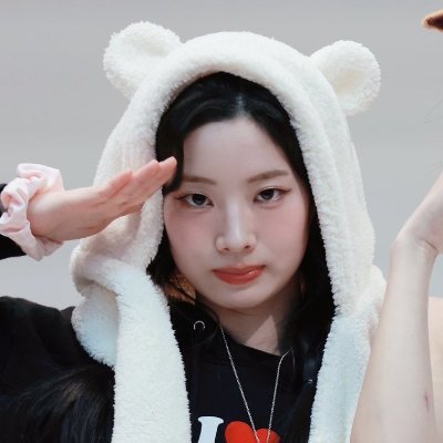 your favorite dahyun extremist
looking for fellow shitposters to follow