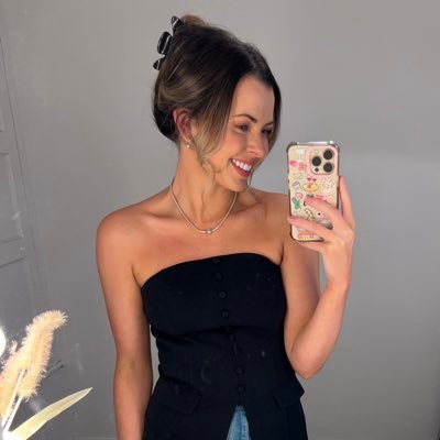 sarahevo92's profile picture. 🩵