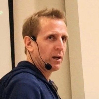 Public Speaking Coach. Journalist. Deutsch, English, Castellano. Follow me here for tips on public speaking: https://t.co/xWuqLWuSCP