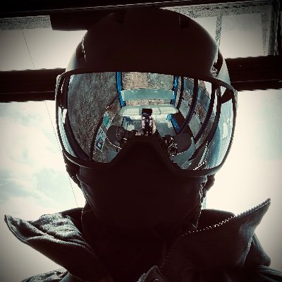 vj、メディアサーバ、リアルタイムレンダラなどの開発を経て、ドローンのソフトウェア開発に行き着く。VJ,DJ,AudioVisual,Burton。基本何でも作れます。スタートアップRDDJ代表、工学修士、止まったら死ぬタイプ