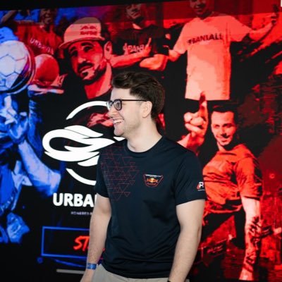 🇮🇹🇩🇪 25 y/o Professional Simracer for @TeamRedlineSim / https://t.co/dUwenAoLXU