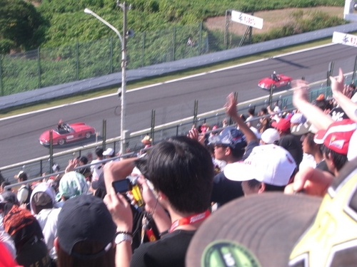 ケアマネ1年生。愛犬のビションプーと一緒にお出かけが楽しい♡ キャンプ🏕、F1、犬とお出かけなどなど