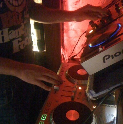 tolgarias's profile picture. 