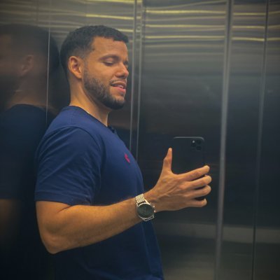 ⚡️ R u n n i n g my own e x p e r i m e n t s | $7.34k/month 📊 Building Ai | media software 📈 🚴♂️🏃♂️🌎 📡 prev: Software Engineer @twitter | @x 🪺 (Ads)