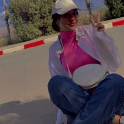 روح فلسطينية 🇵🇸 تنبض بالصمود وحب الوطن، تحمل في أعماقها حكاية الأرض والحرية 🕊️