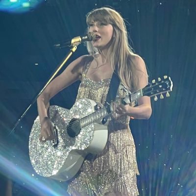 Seniorswiftie// Metlife N1