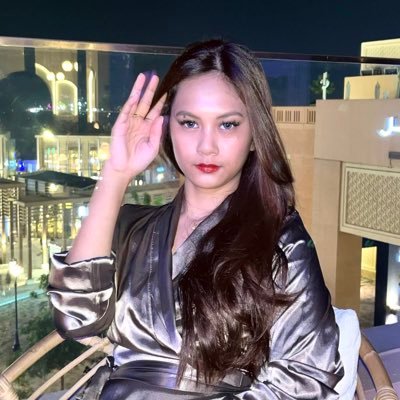 📍 +971