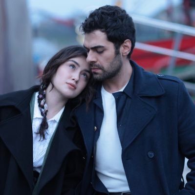 Rüzgarlı Tepe dizisinin Zeynep ve Halil çiftini desteklemek amacıyla açılmış etkinlik hesabıdır.🤎💙 #ZeyHal