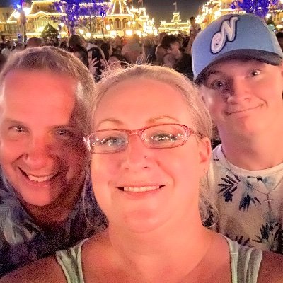 17beachygirl17's profile picture. 