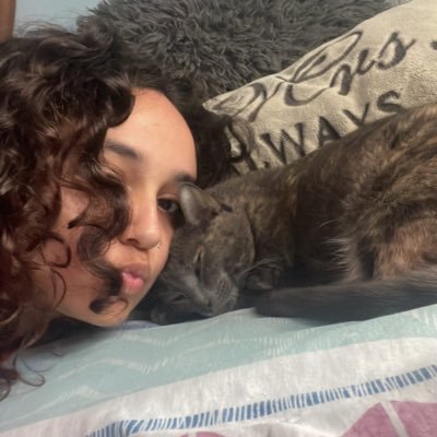 carrlarramos's profile picture. 