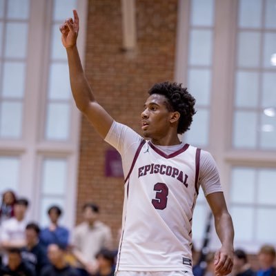 Episcopal High School c/o ‘25 | 3 sport athlete 🏀🏈🏃‍♂️| 6’3 185lbs | 3.6 GPA| https://t.co/0jFe9k7kuB