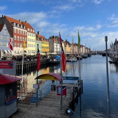 sarahlaing27's profile picture. 