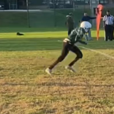 🏈 #3 Brockton north middle school 7 grade contact/guervilj@icloud.com/class of 2029/wr/cb/honors academy student/3.0 gpa/mass