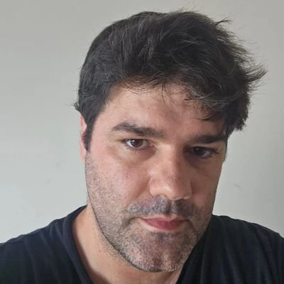 Zatioss's profile picture. Evolved hydrogen.