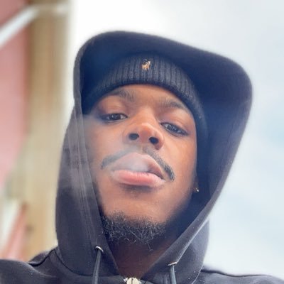 DevA4L's profile picture. 🇯🇲