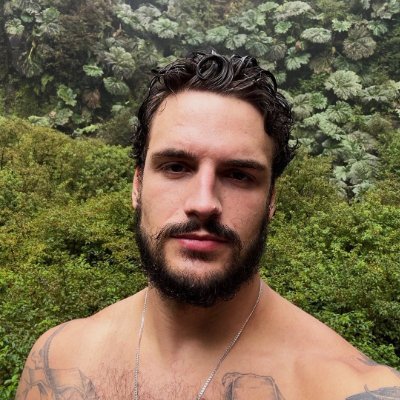 NinjatechP2834's profile picture. Um rapaz sem dinheiro no banco.