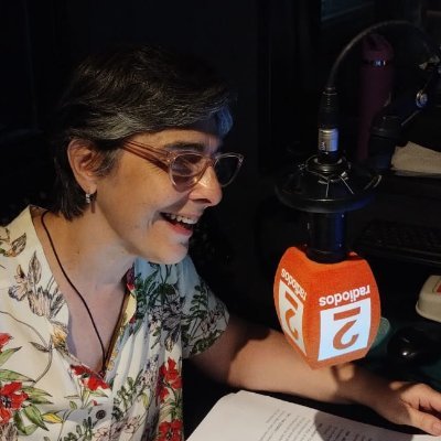 Locutora de Radio 2 | AM 1230 | 90.1
Tanguera