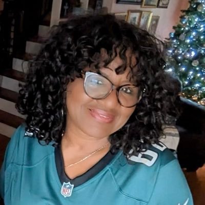 Frostyzwife's profile picture. Wife, Mom, G-Mom, Former BG singer to the stars, Pastor of Soul Saving Center, Jesus is King! #FlyEaglesFly