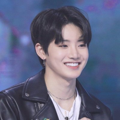 • He/Him • Multistan • 01'🇵🇭
saw #TREASURE||#EXO||#TWICE||#BLACKPINK ||#iKON ||#ENHYPEN||#STRAYKIDS ||#SVT||#Got7 ||#Dara ||#Ateez ||#Itzy||