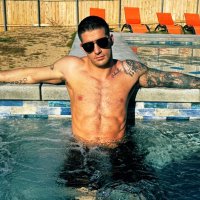 Ty Roderick(@XXXtyroderick) 's Twitter Profile Photo