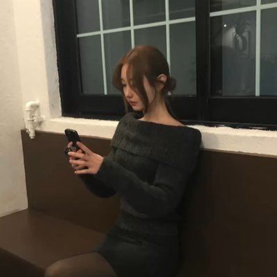 お茶の水女子大卒◆/投資家の父の影響で投資開始/父に教えてもらいながら勉強し、1年半で元手10万を1億に/専業3年目/GOLDが得意ー/人助けが好きなので稼ぎたい方を全力で応援します!