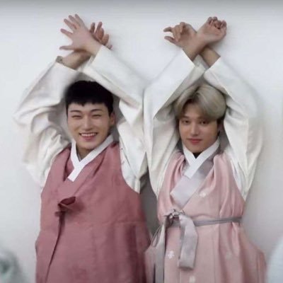 archive for woosan contents by @starshapedfluff (edits & random translations related to them) 💕