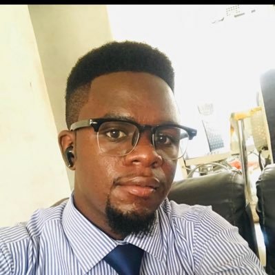 Biomedical sciences student, President and Co founder of BiomedConnect, Former COBUBA Vice President, Organization coordinator Health habits initiatives…