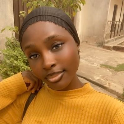 A Muslimah| Creative director @yemi_atelier_ IG: https://t.co/2zmHEgajXJ Navigating my 20s| Semo lover🥹