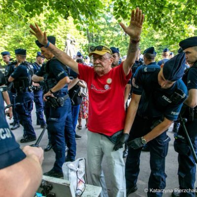 Bodzio, W-wiak , Liberał , ateista , zwolennik D.Tuska , kochający Wolność , Demokrację , Praworządność , zagorzały przeciwnik pis-u!  🇵🇱🇪🇺🏳️‍🌈 ***** ***