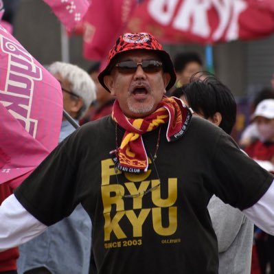 那覇市の国際通りの裏通りでfootball cafe 「cafe de campnou」をやってます。 ＦＣ琉球とＦＣバルセロナを愛す ＦＣ琉球・琉球ゴールデンキングス・琉球コラソン・沖縄SV・沖縄のチームが一番さ！ローカル万歳！