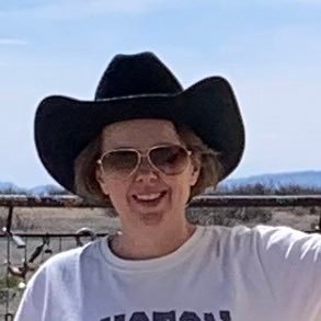 Jesus is our savior. Wife, mom, lover of science and God’s creation. snowboarder, storm chaser, rock hunter, very bad astronomer.