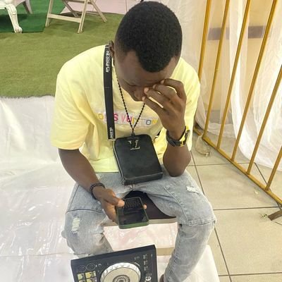 Pro Dj
I Druma 🥁 I Disk Joker
I Com Engr. 💻
📩 iamdjfrenzzy@gmail.com
https://t.co/JinhbCHWAs