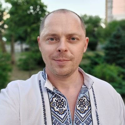 стартапер в медичному e-commerce,
co-founder Web3 Health platform