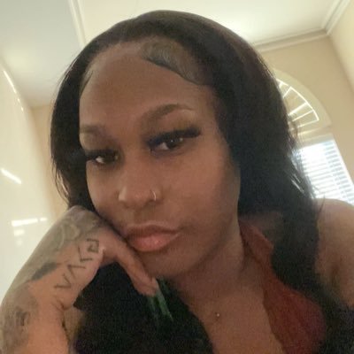 Sagittarius | Houston Born And Raised |Anti Social And Rude Asf ! | IG: TheBiggestGoatDani | Lesbian 🌈