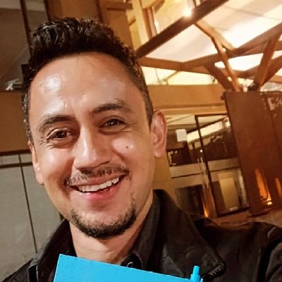 Pilotoestereo's profile picture. Periodista. Especialista SEO en @MinAmbienteCo
¡Guerrero!

Mi abuelo y mi viejo me hicieron hincha de Millos 💙

La radio siempre 📻 

Opiniones personales...