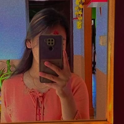 Thapahira165530's profile picture. 