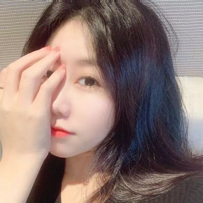 yunjia3113's profile picture. 首先你要开心，其次都是其次…