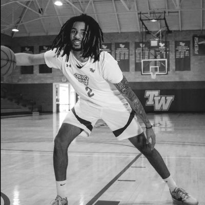 6’5 guard Twu Mbb 💙