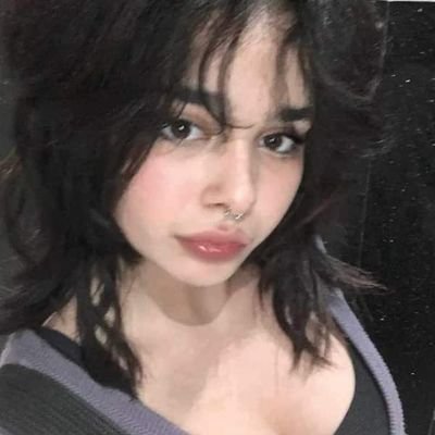 qwerdas0's profile picture. It's hard to believe she's already 18
