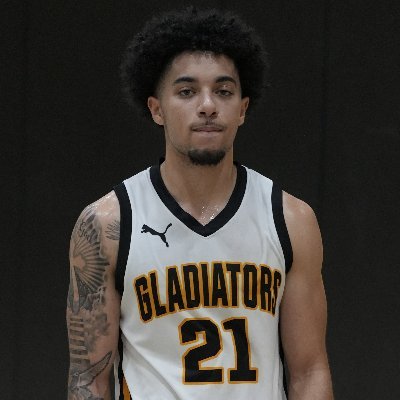 Makaio Mims #21 | 6'3 PG/SG | 39 inch vert
Sophomore | Chabot College | 3.4 GPA
1st Team All Conference
14.5 PPG
53% FG
44% 3PT 🎯
73% FT
5.5 REB
2.5 AST