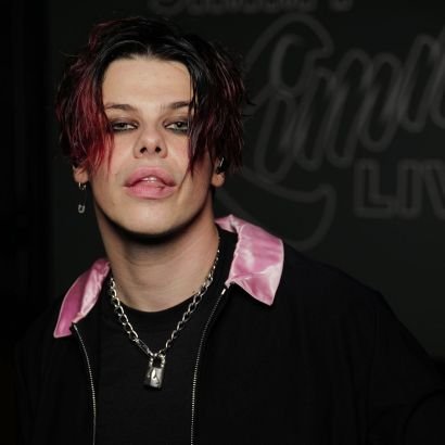 YUNGBLUD fan❤️‍🔥🖤🤟🏻
Michael Jackson & Harry Styles fan💕💖
I love music, movies and videos😎✌🏻🖤
I hate myself sometimes 🥹🫶🏻