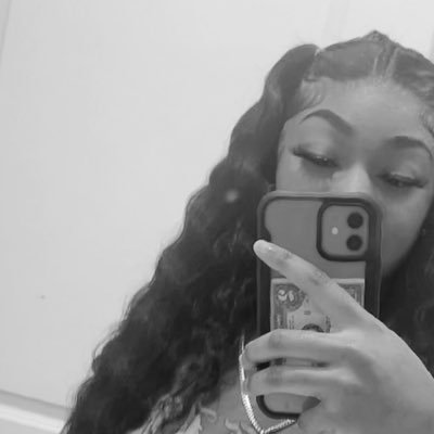 yrbmonii's profile picture. coolahharies #aintgotaband💔