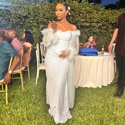 ash_ash_ash_ley's profile picture. Playing with glass