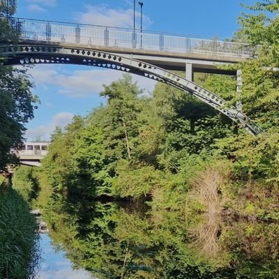 New account featuring the work of the Sheffield & Tinsley Canal volunteers.