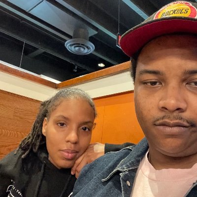 e_b0i's profile picture. 