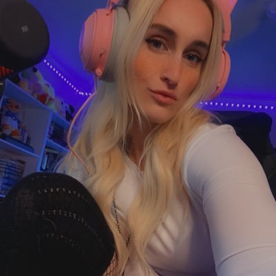 Twitch Affiliate 😈 Basic Bitch on Dark Mode💀 Fitness 💪🏼🧘🏼‍♀️ Fur mom🐱🐶🐶 Video games 🎮 Cosplay 🧝🏼‍♀️