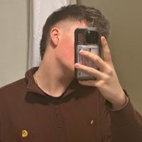 T (@switchtldn) 's Twitter Profile