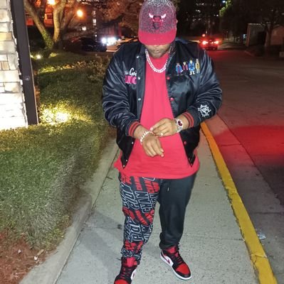 #FAMU #BOYZOFPOISON #C1 #C2
#CHOREOGRAPHER
#DANCEISLIFE
IG: BREEZY_2 #MASSAGETHRAPIST #BULLSNATION #BEARSNATION #DUKENATION #SPORTSFANATIC
